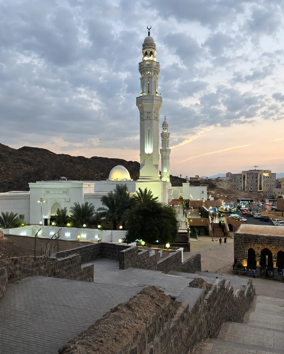 Medina: Private Guided Tour of the Historic Islamic Sites